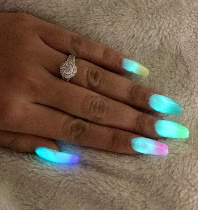 Wendy's nail design done by Oakville's best nail salon